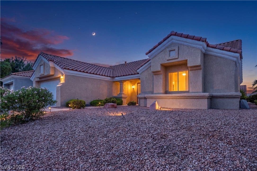 9912 Rosamond Drive photo 2