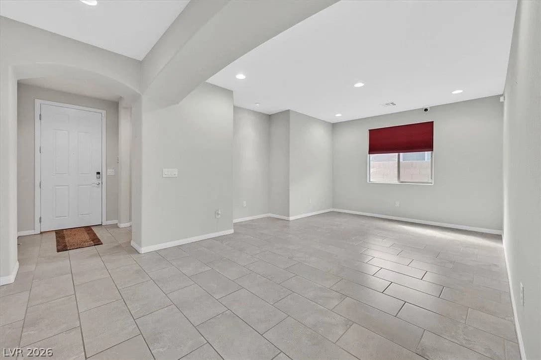 5121 Royal Indigo Street photo 3