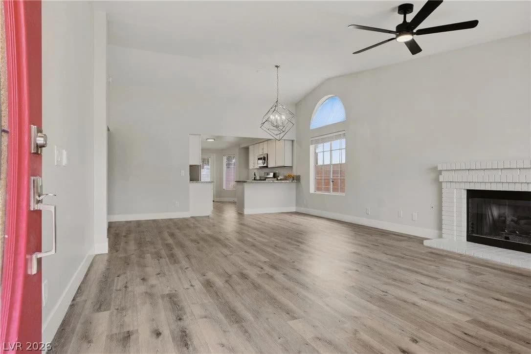 903 Derringer Lane photo 3