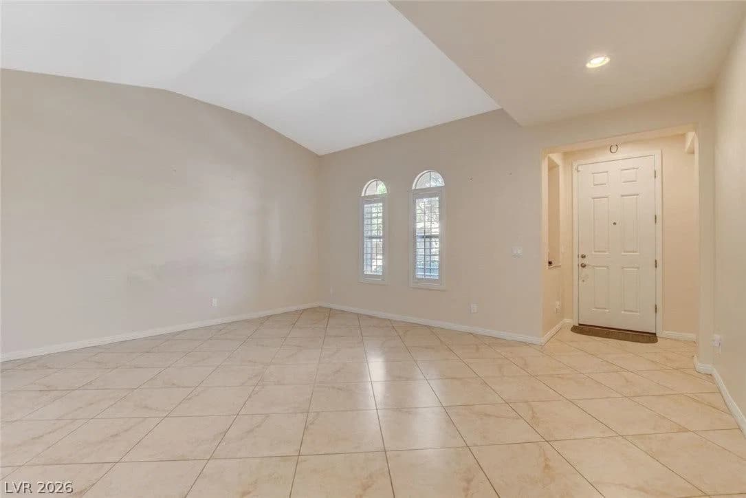 3809 Moonshine Falls Avenue photo 5