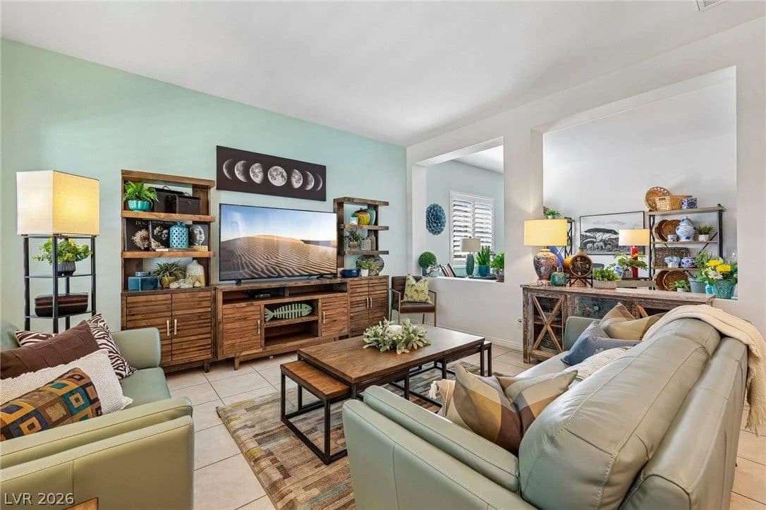 6754 Desert Crimson Street photo 5