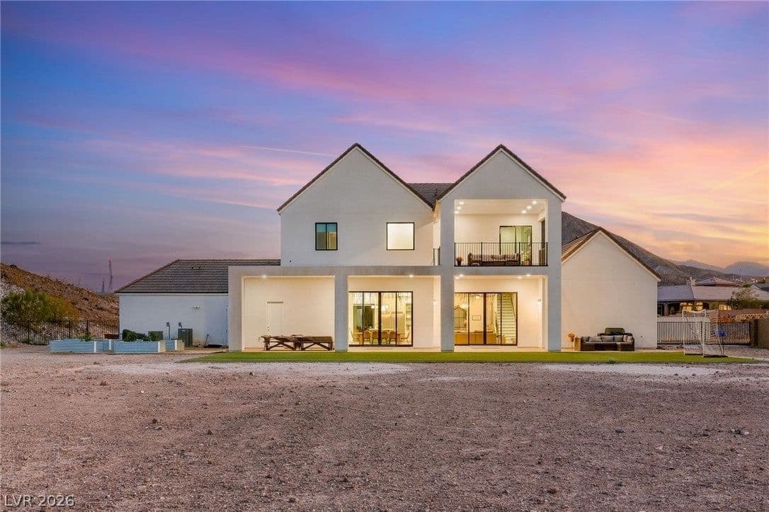 324 Wanda Road photo 5