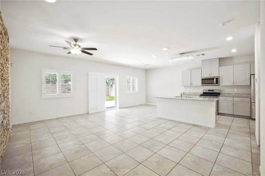 9161 Rolling Sky Drive photo 2