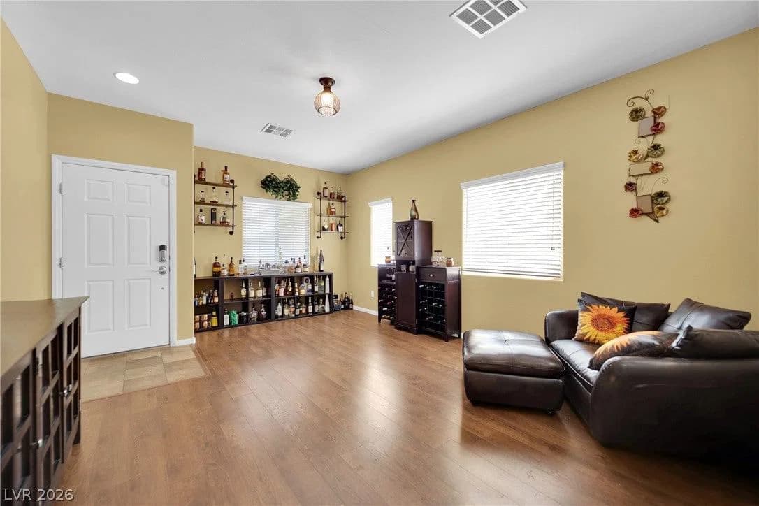 205 Gemstone Hill Avenue photo 5