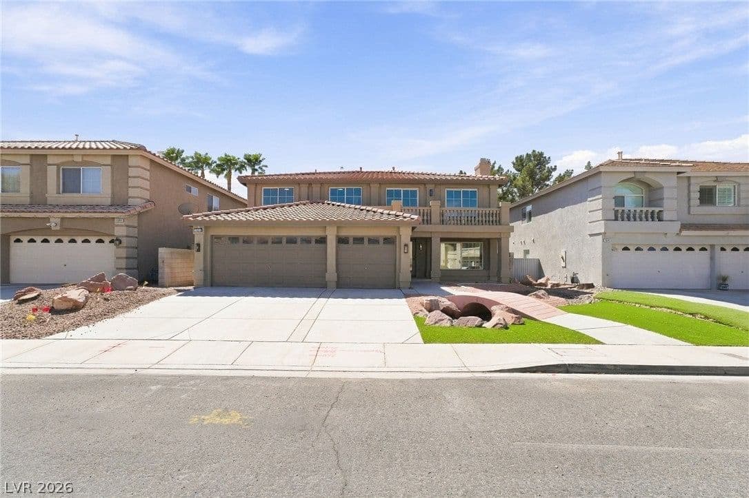 1661 Starlight Canyon Avenue photo 2