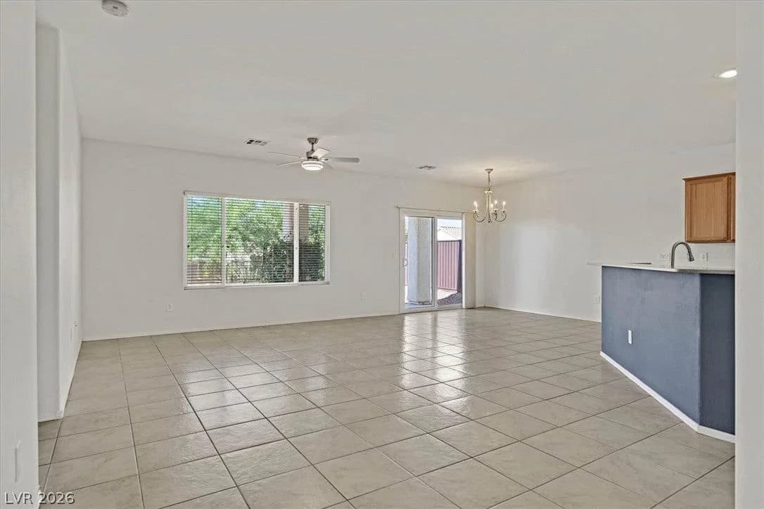 2223 Twin Falls Drive photo 2