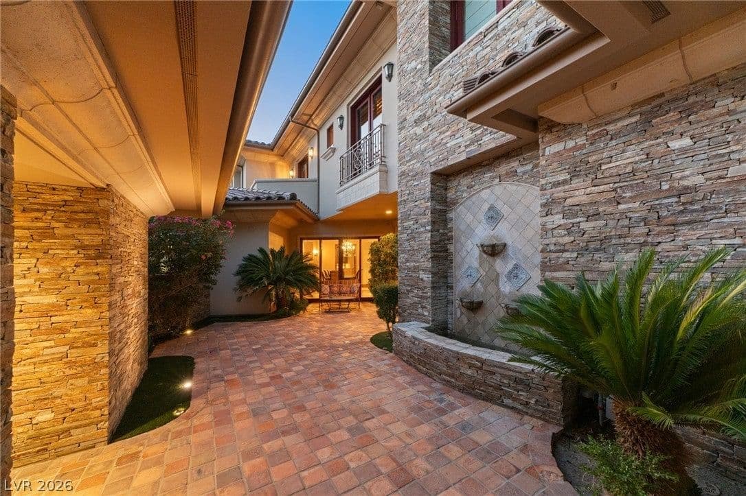 5 Wild Ridge Court photo 5