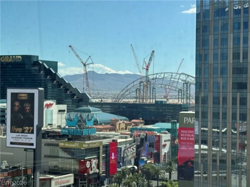 3722 Las Vegas Boulevard photo 2