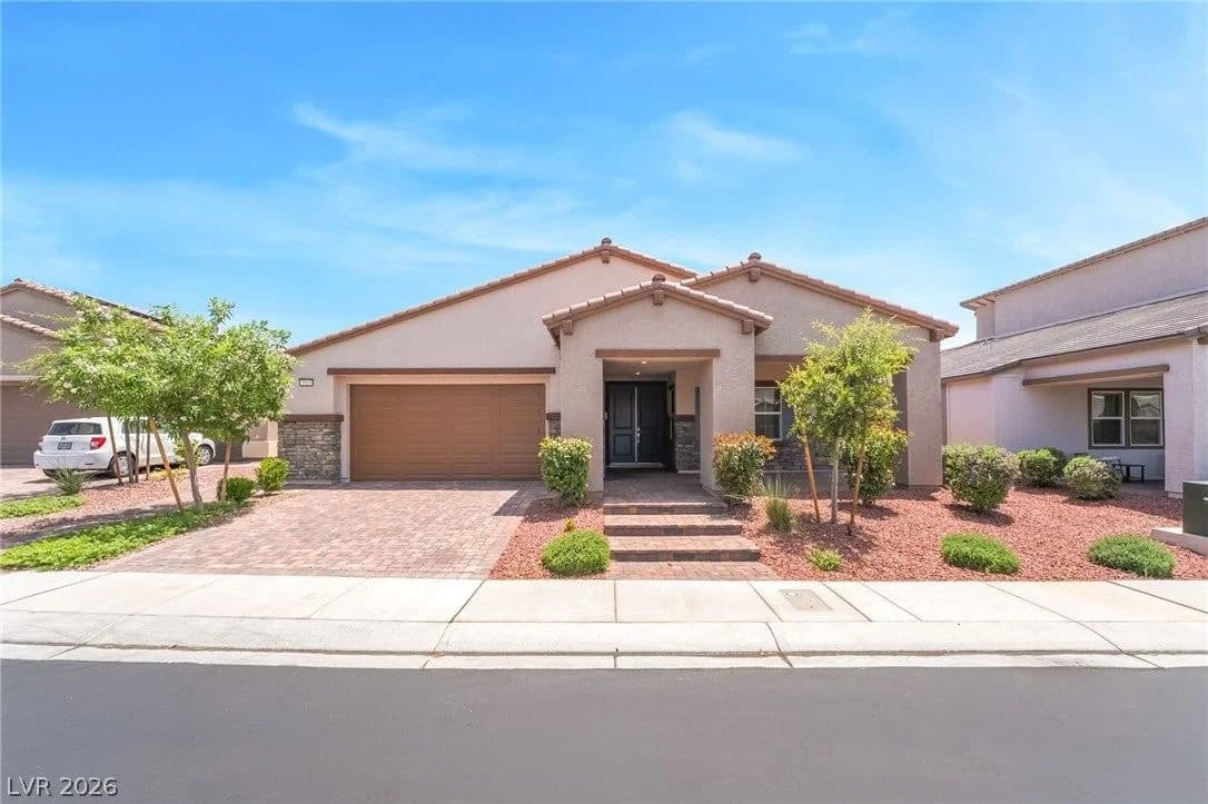 3513 Lamberto Cliff Way photo 2