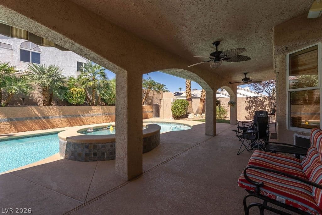 1341 Maplegrove Circle photo 4