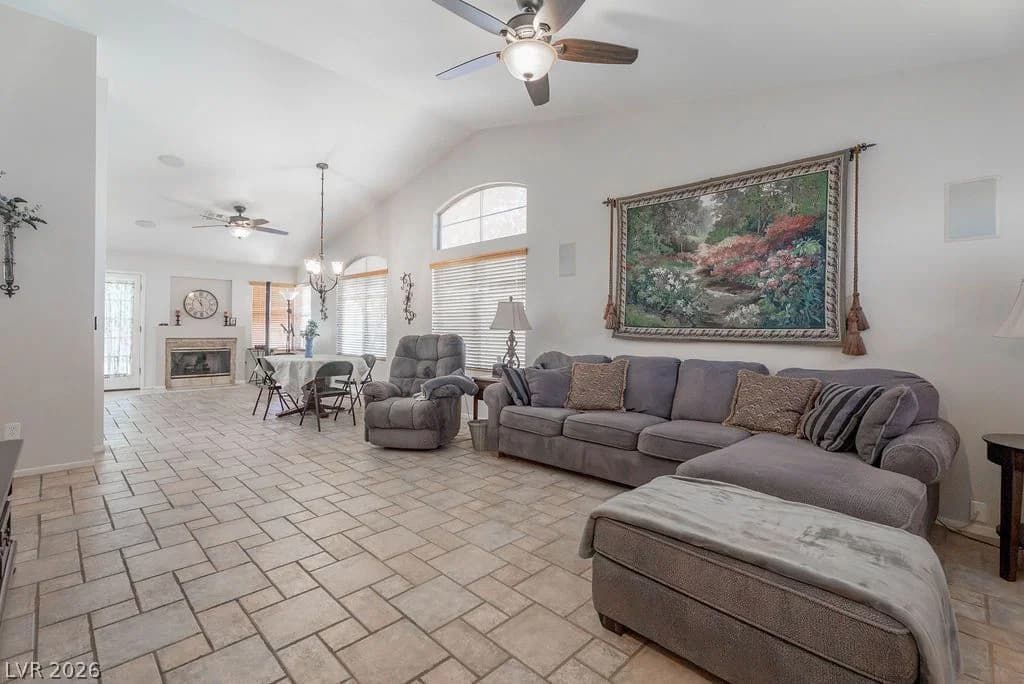 1341 Maplegrove Circle photo 5