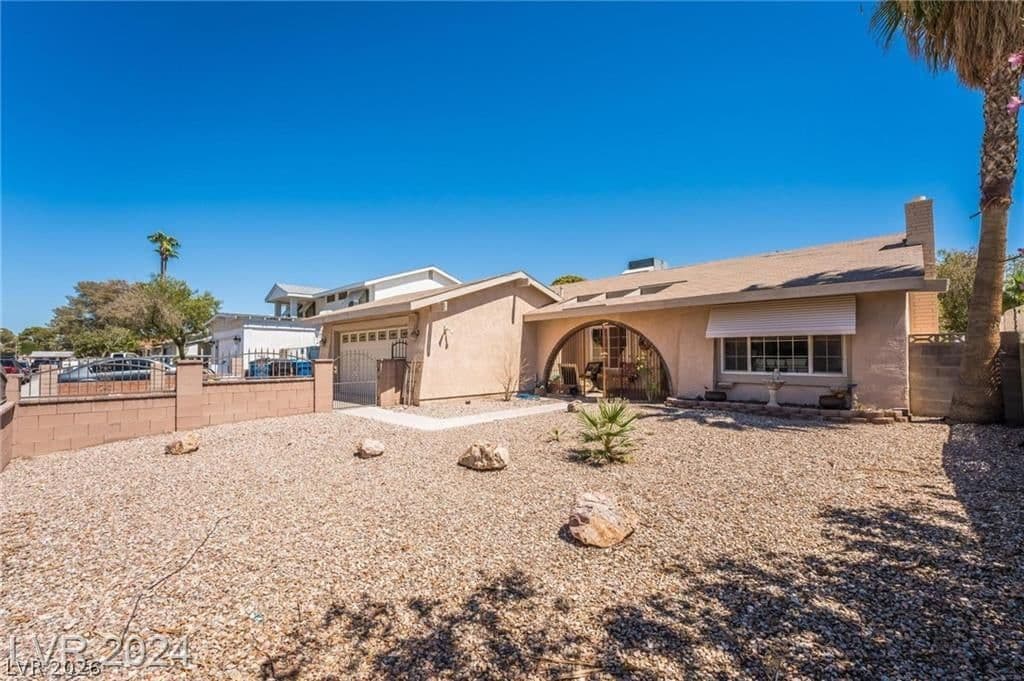 5206 Brentmead Drive photo 3