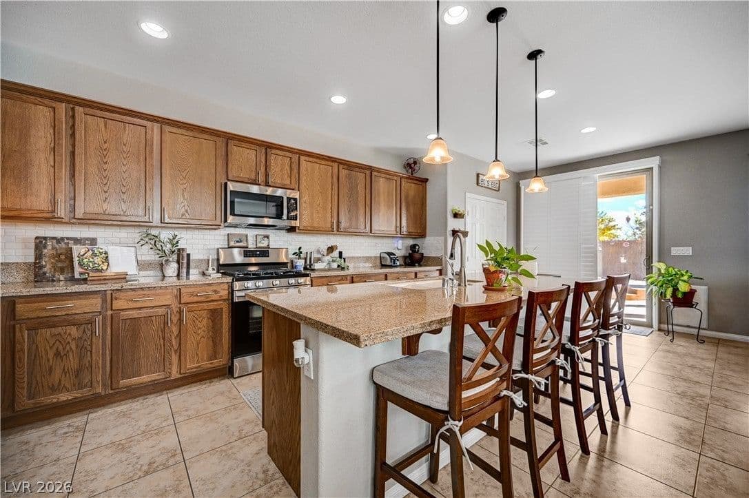 1863 Gentle Dawn Avenue photo 5