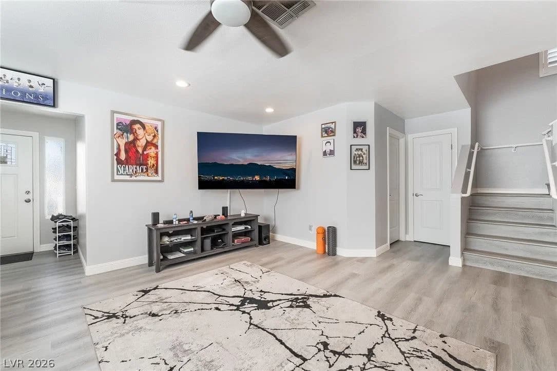 1284 Prairie View Drive photo 4
