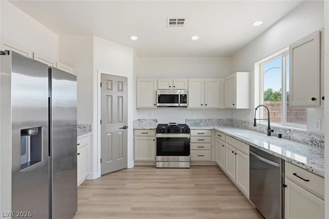 8149 Loma Del Ray Street photo 2
