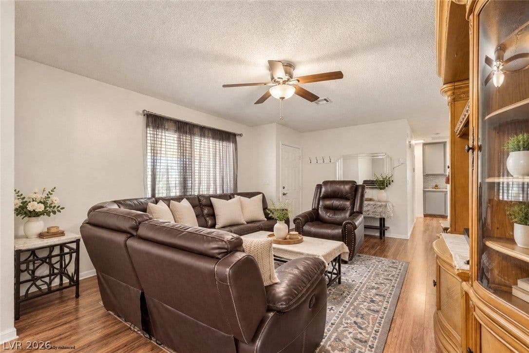5389 Braewood Avenue photo 5