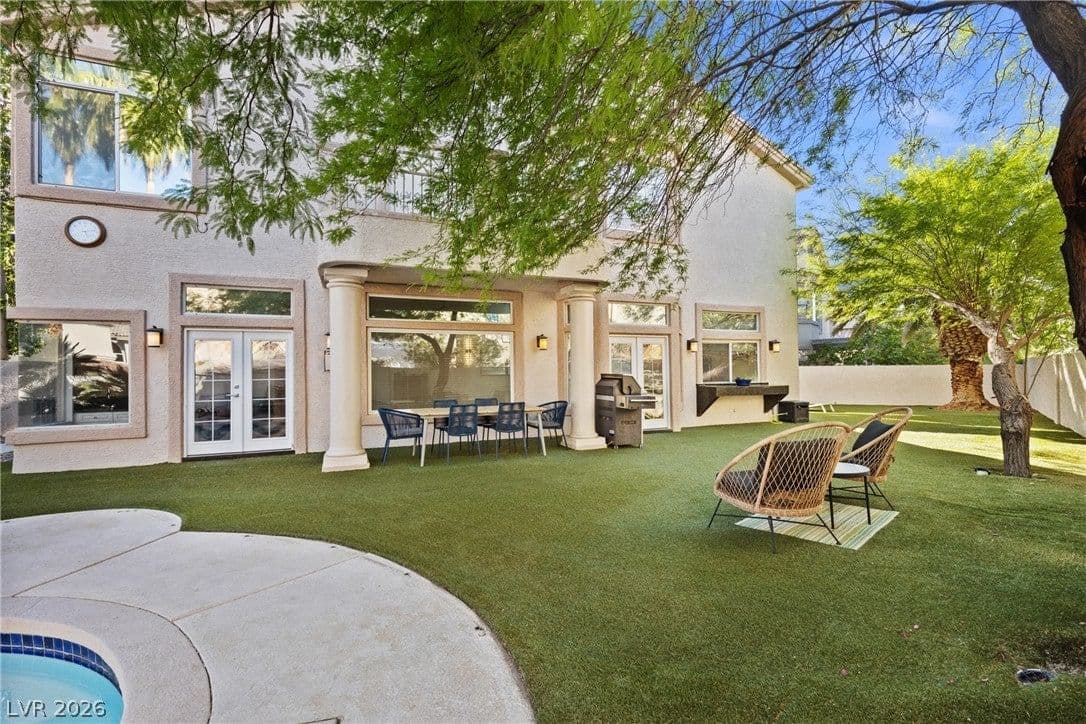 118 Weatherwood Court photo 2