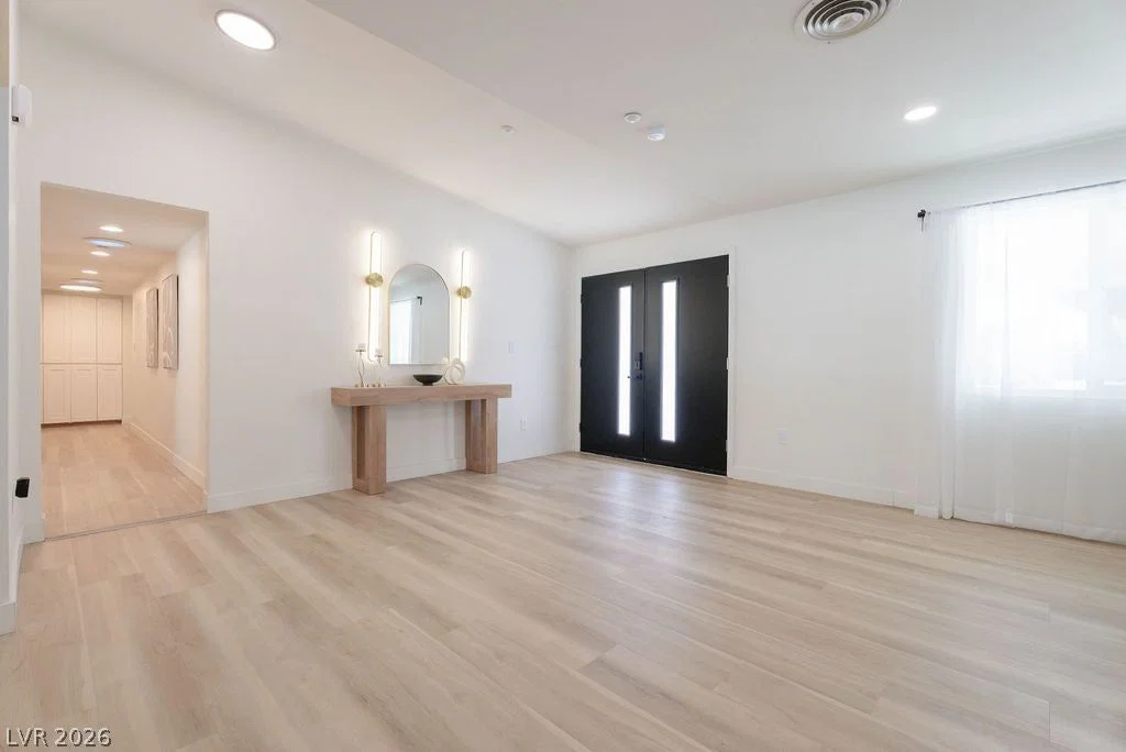 2106 Oakey Boulevard photo 5