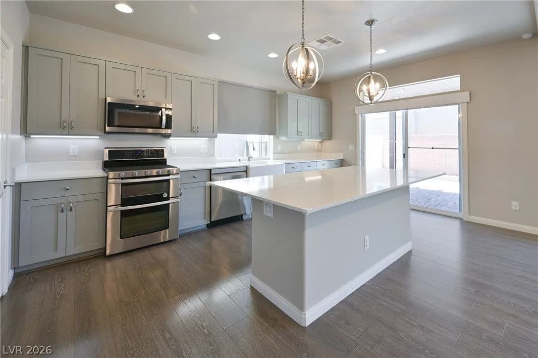 7266 Gypsy Canyon Court photo 5