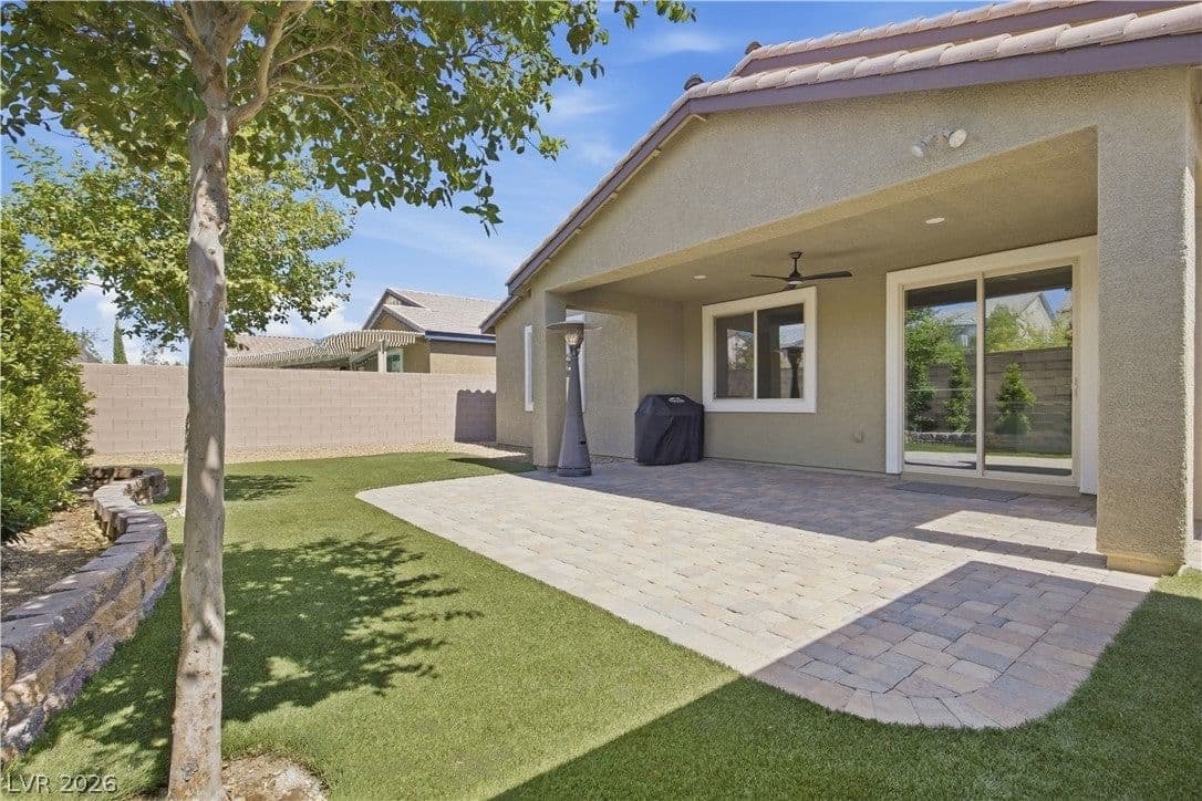7345 Quaking Aspen Street photo 2
