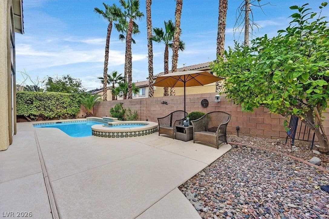 10721 Sapphire Vista Avenue photo 5