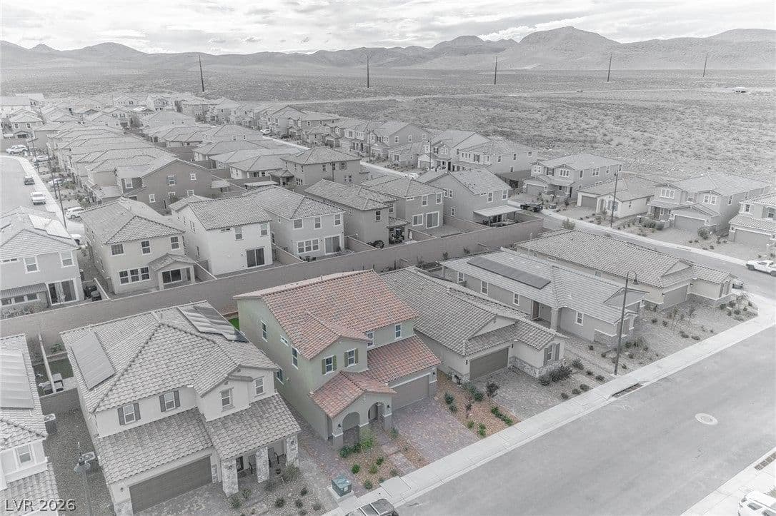3765 Osiris Avenue photo 2