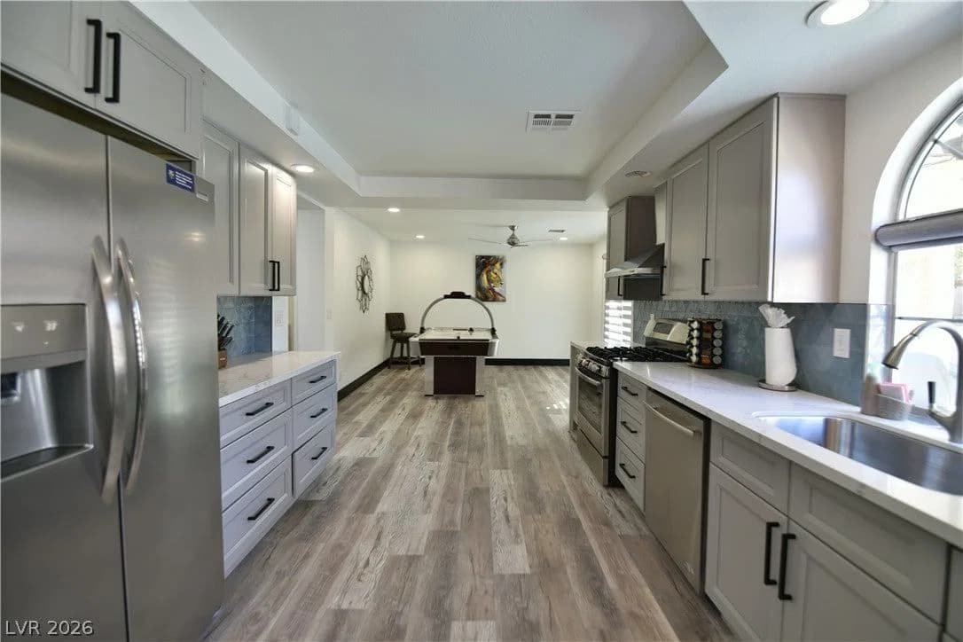 1522 Plain Sight Avenue photo 4