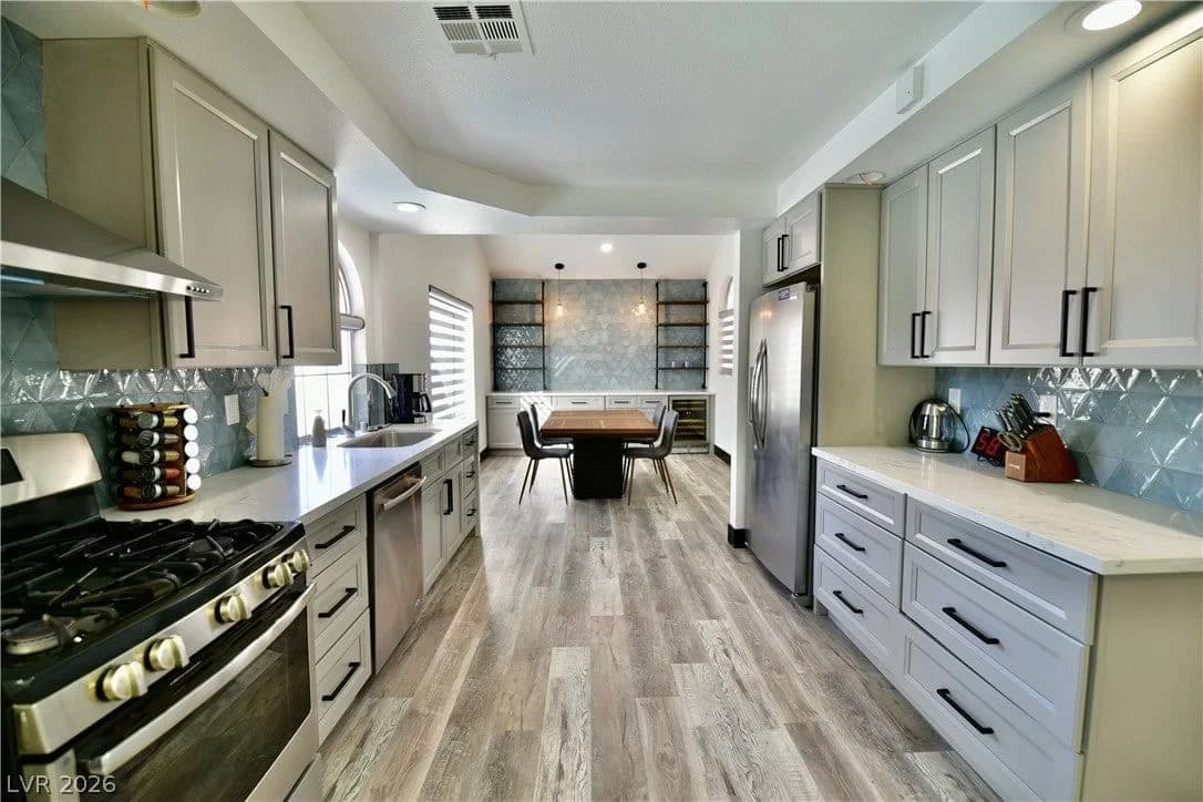 1522 Plain Sight Avenue photo 3