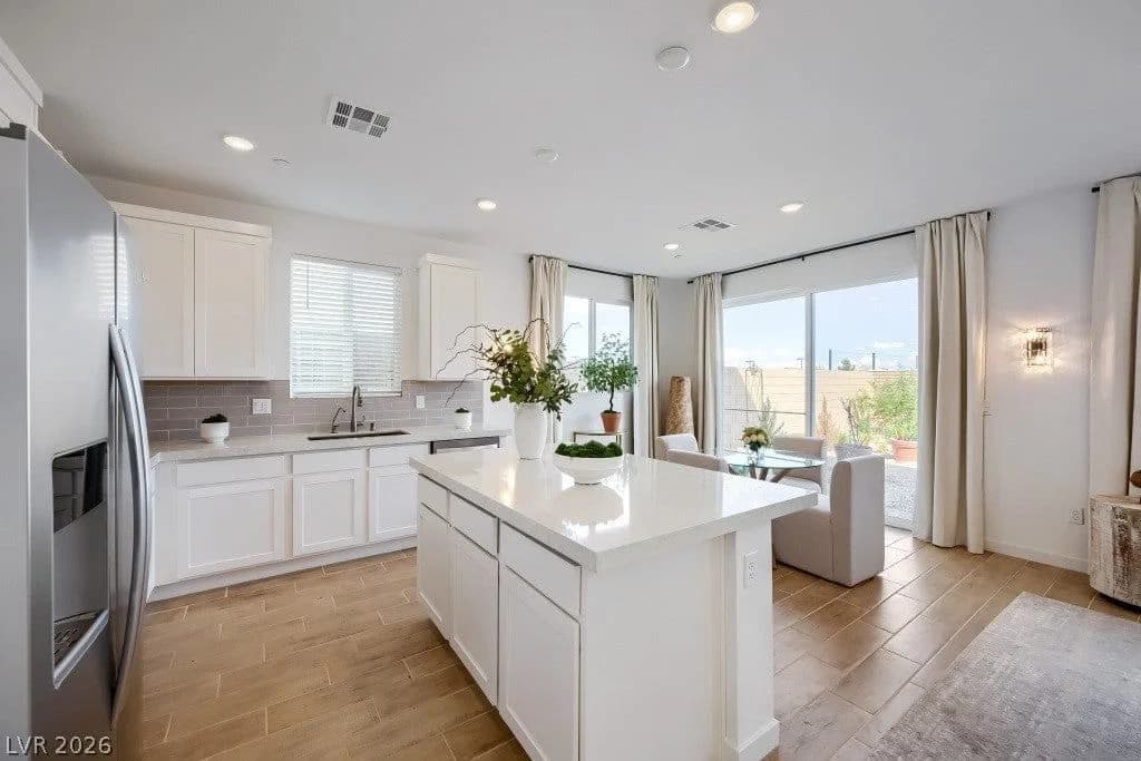886 Arbor Spring Street photo 5