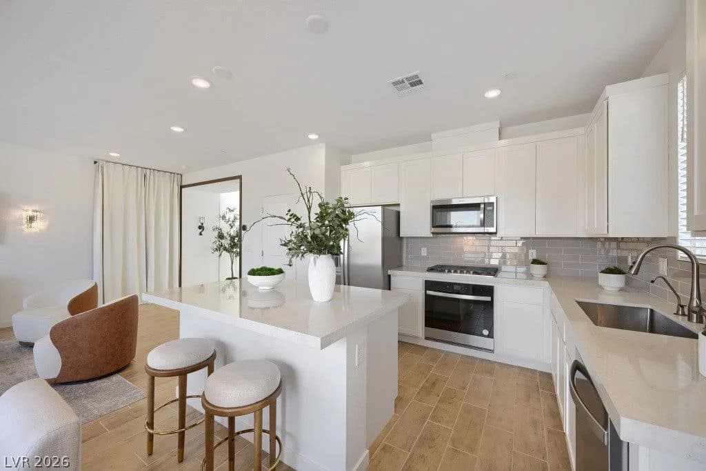 886 Arbor Spring Street photo 4