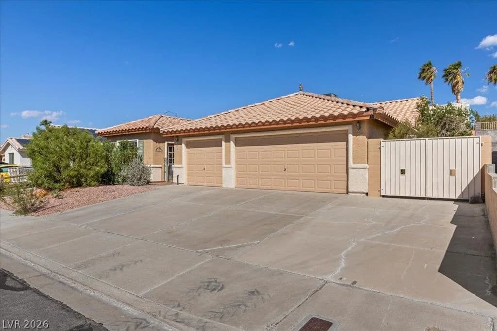 120 Ringlore Drive photo 4