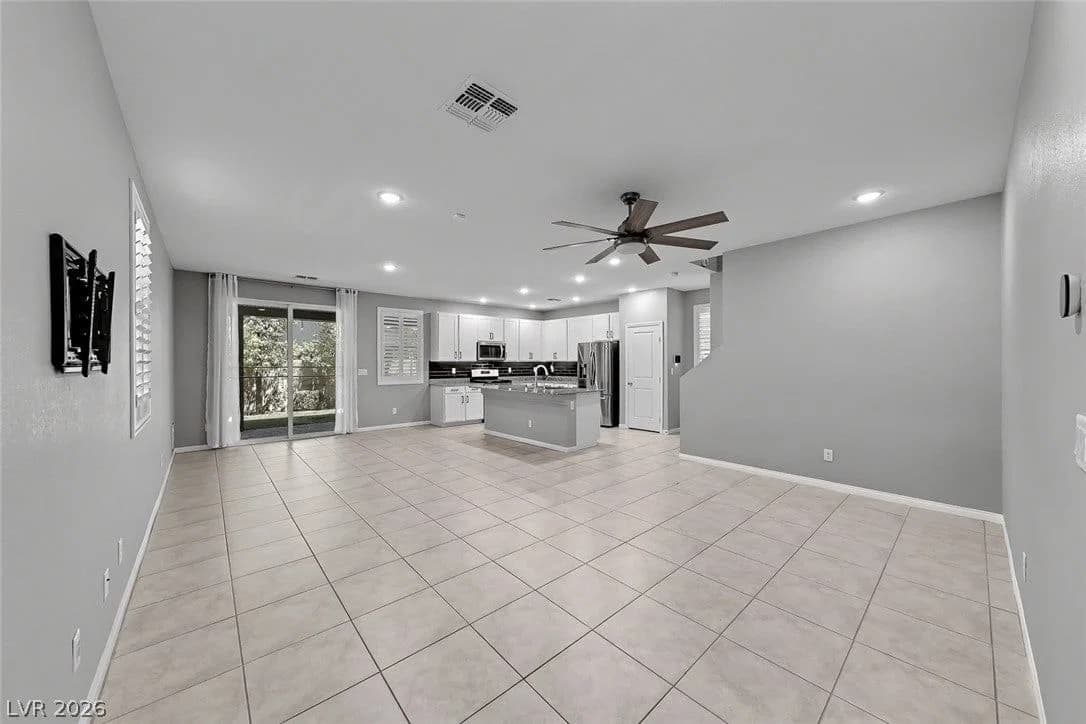 9834 Meranto Avenue photo 5