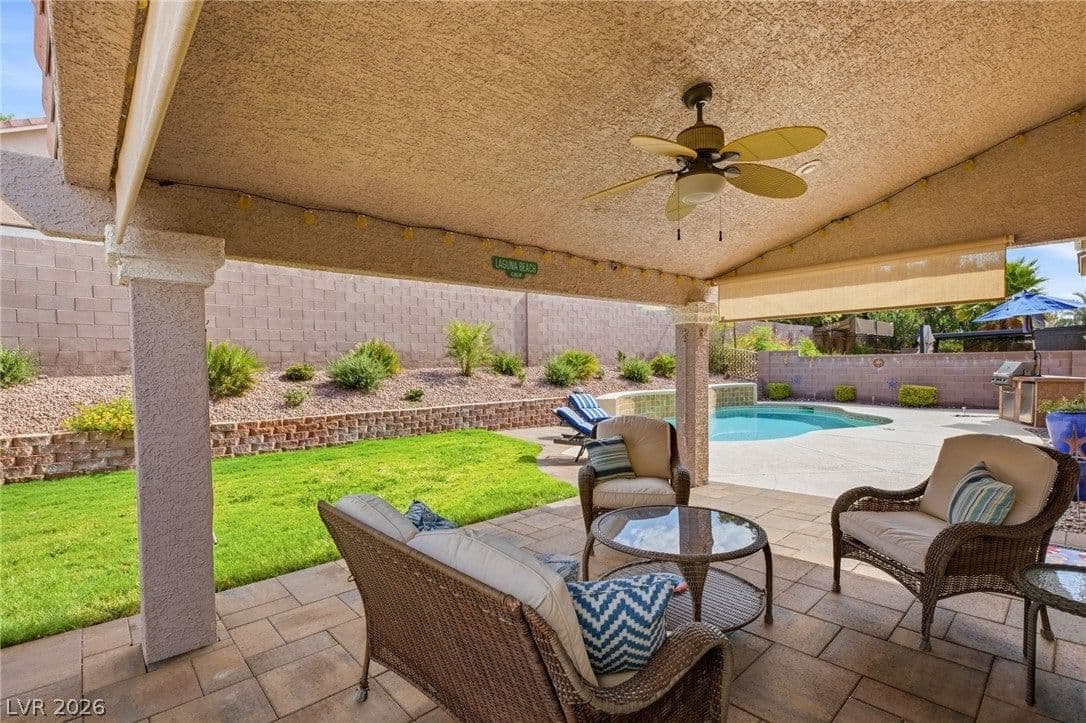 2316 Carinth Way photo 2
