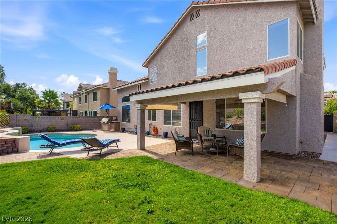 2316 Carinth Way photo 4