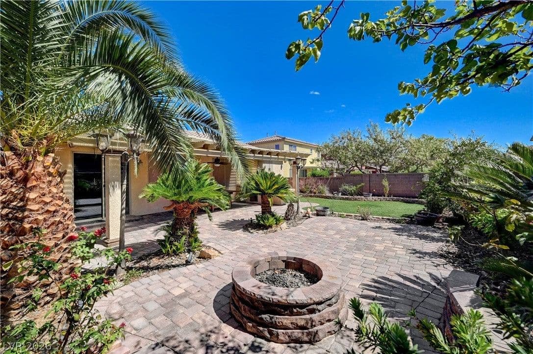 7473 Pepperbox Avenue photo 5