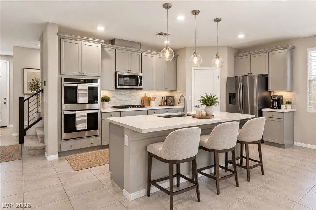 10676 Glowing Dawn Avenue photo 3