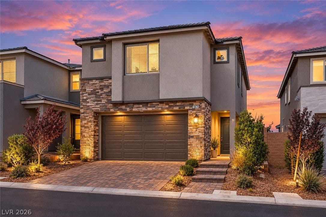 10676 Glowing Dawn Avenue
