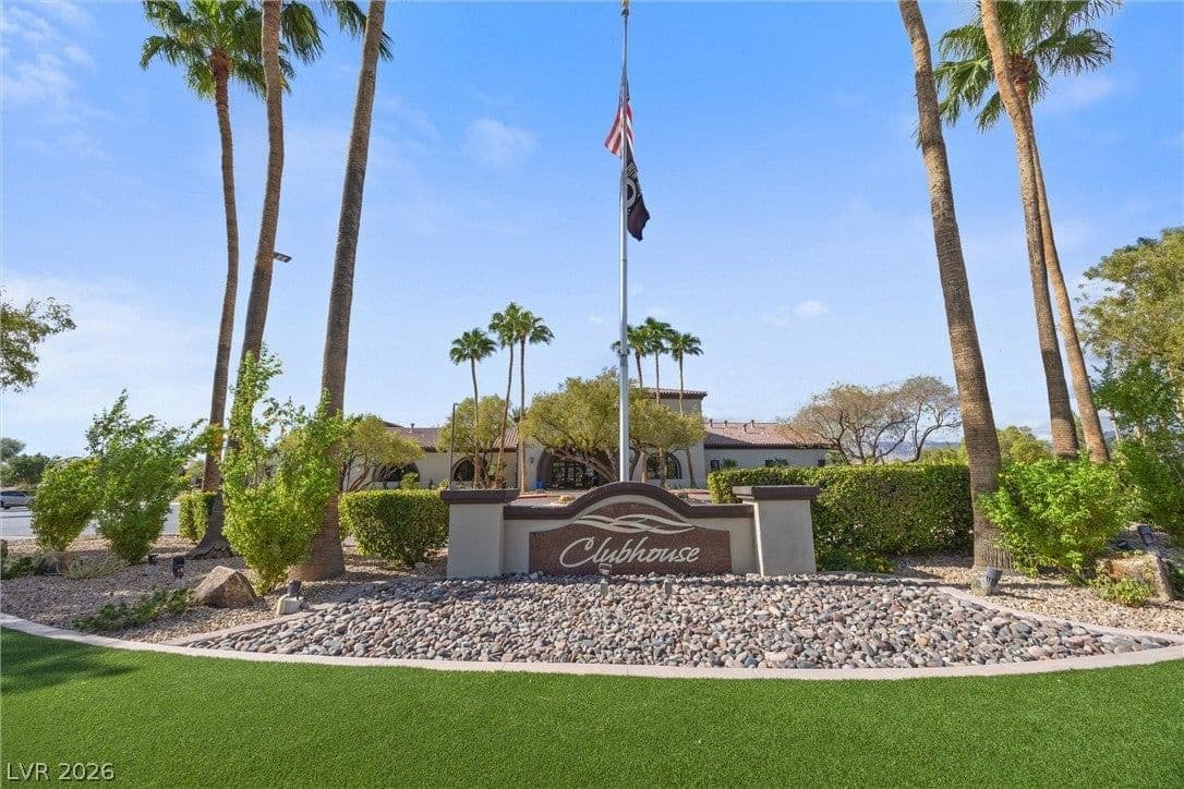 5824 Pleasant Palms Street photo 4