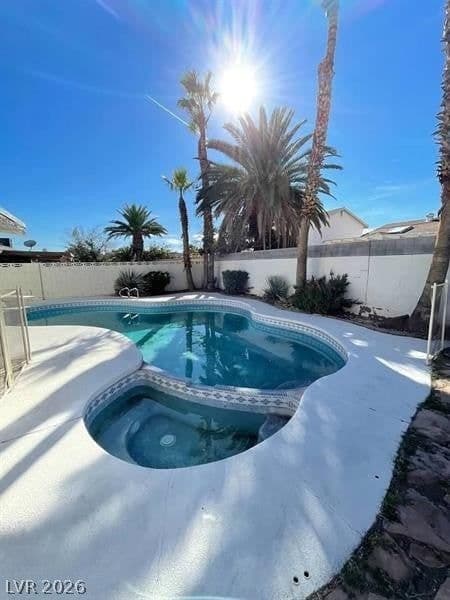 5243 Sunnywood Drive photo 4