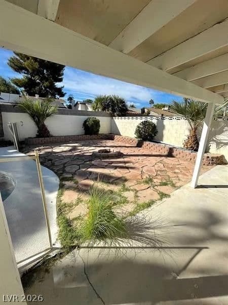 5243 Sunnywood Drive photo 3