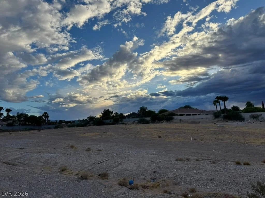 Lindell photo 5