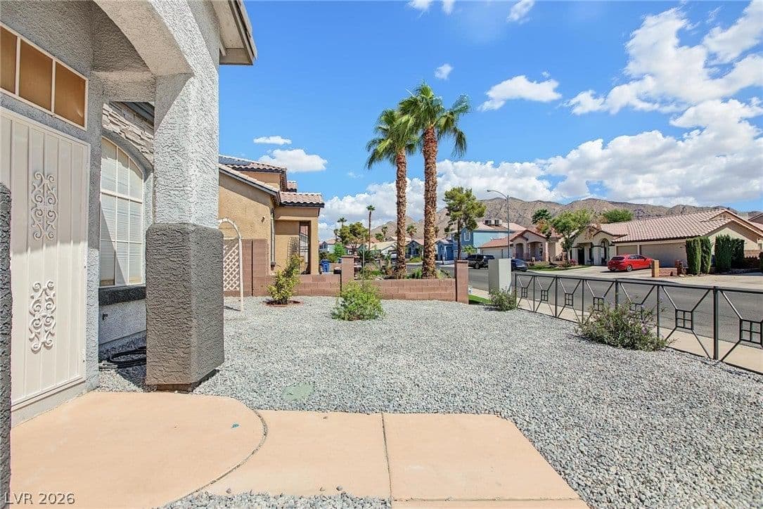1521 Orchard Valley Drive photo 4