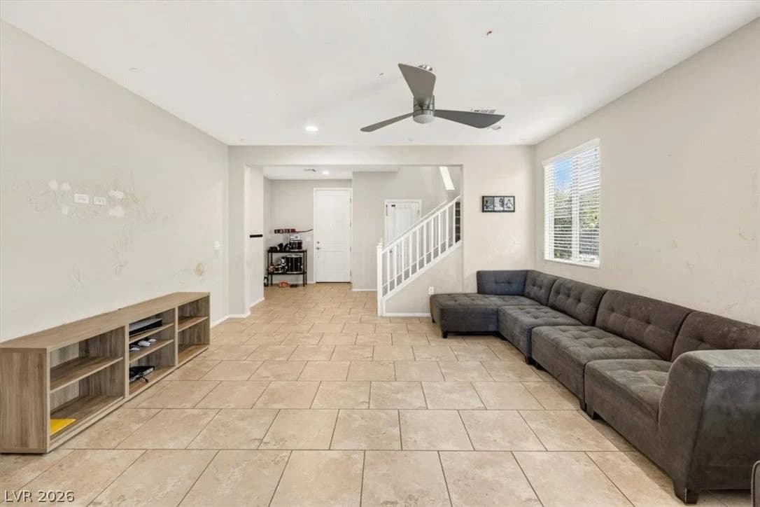 6480 Sunnyhill Street photo 5