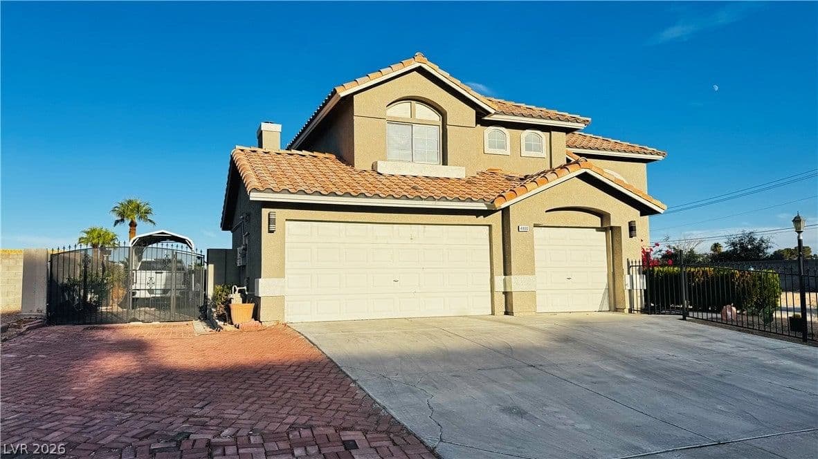 4800 Golfridge Drive photo 3