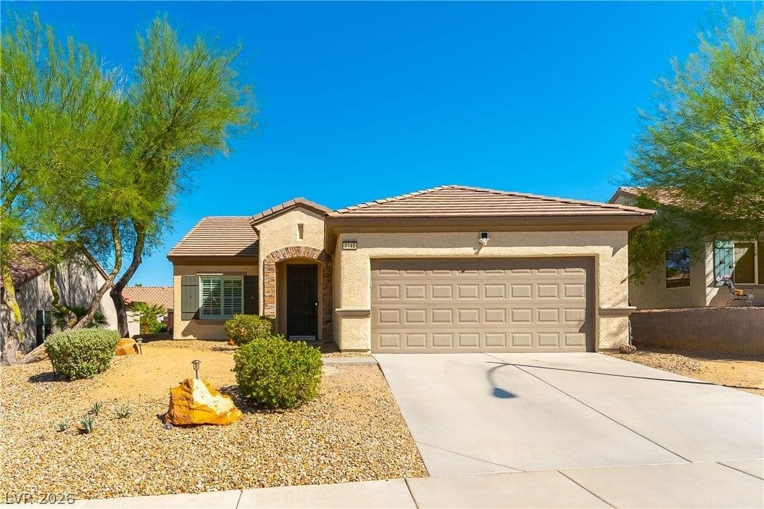 2142 Alyssa Jade Drive photo 3