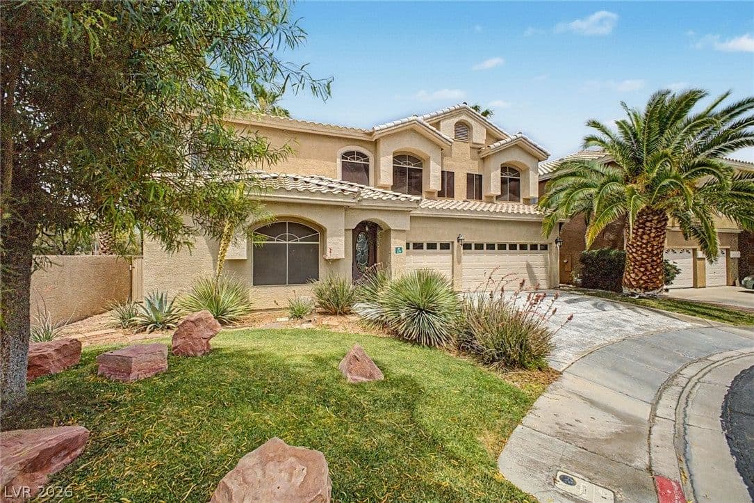 109 Weatherwood Court photo 4