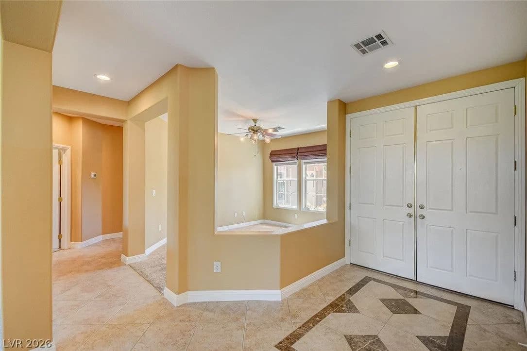4648 Riva De Romanza Street photo 4