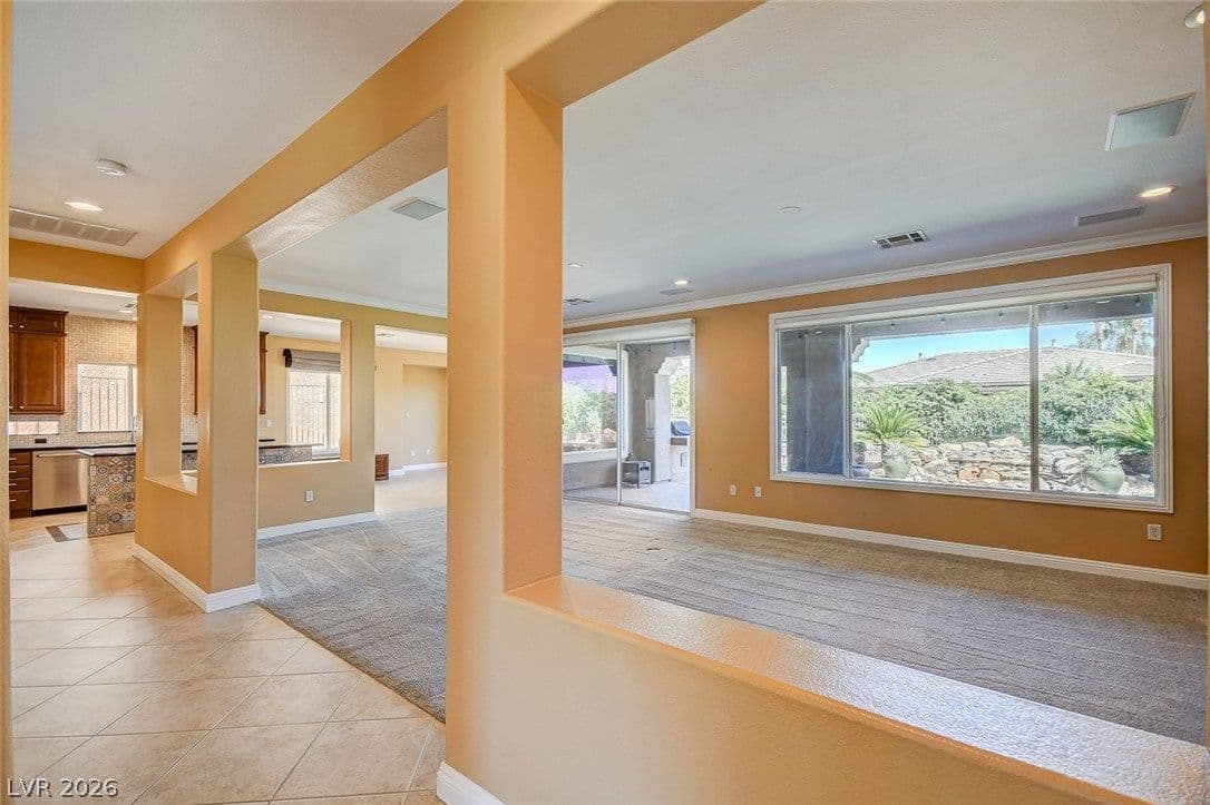4648 Riva De Romanza Street photo 5