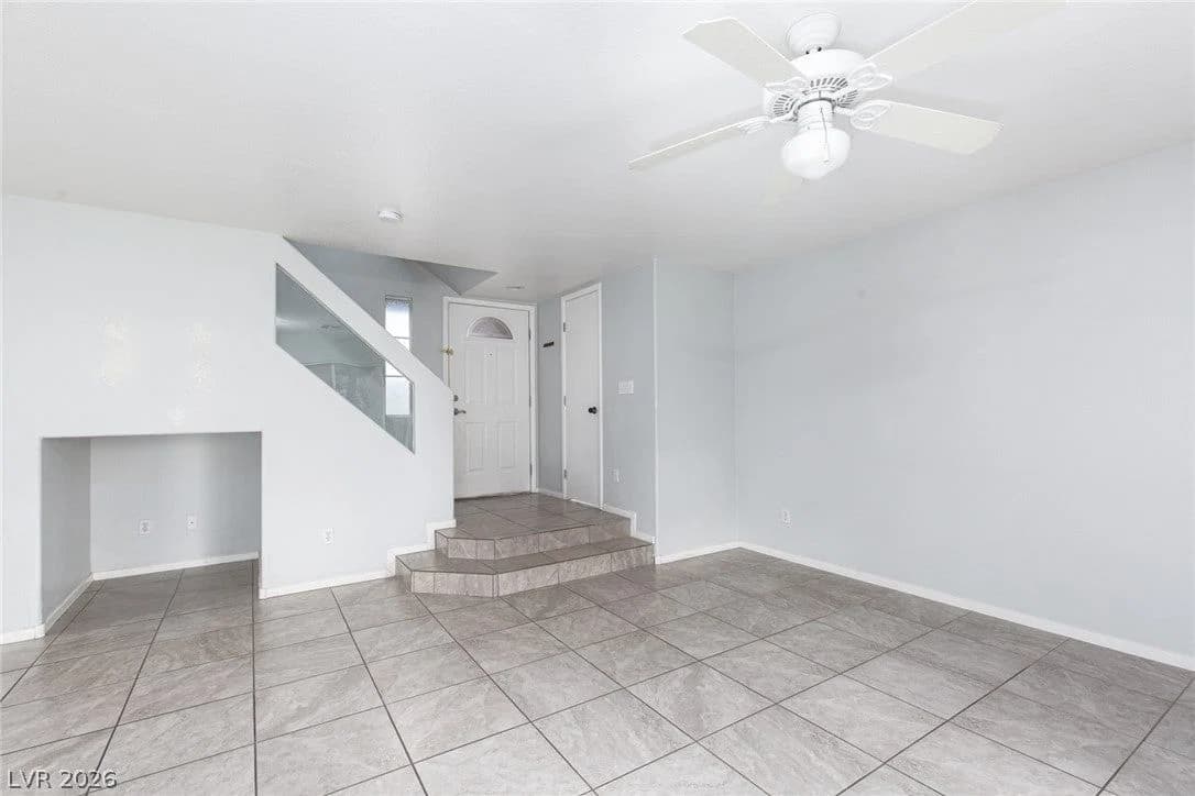 10272 Ghost Gum Street photo 4