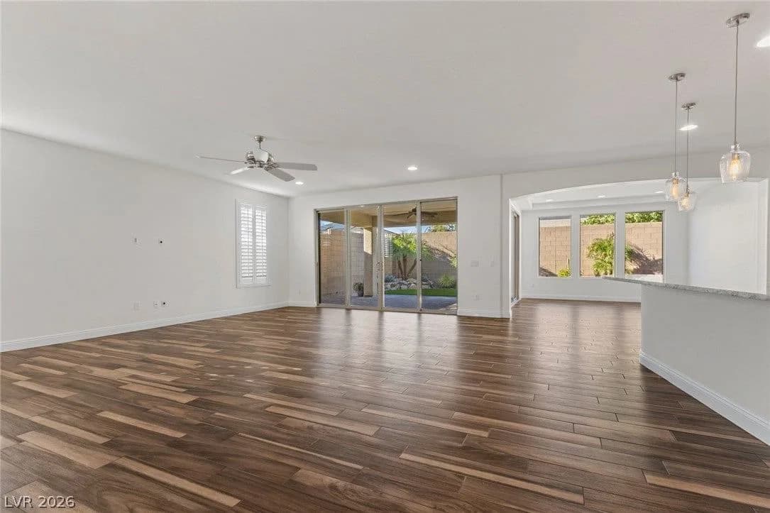 9982 Peaceful Peaks Avenue photo 2